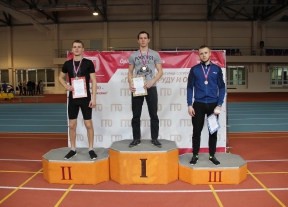 Минаков Иван завоевал «бронзу» в соревнованиях по гиревому спорту на областной спартакиаде